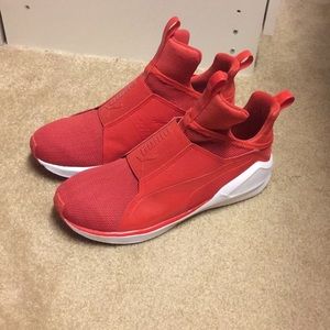 Puma Laceless Sneaker